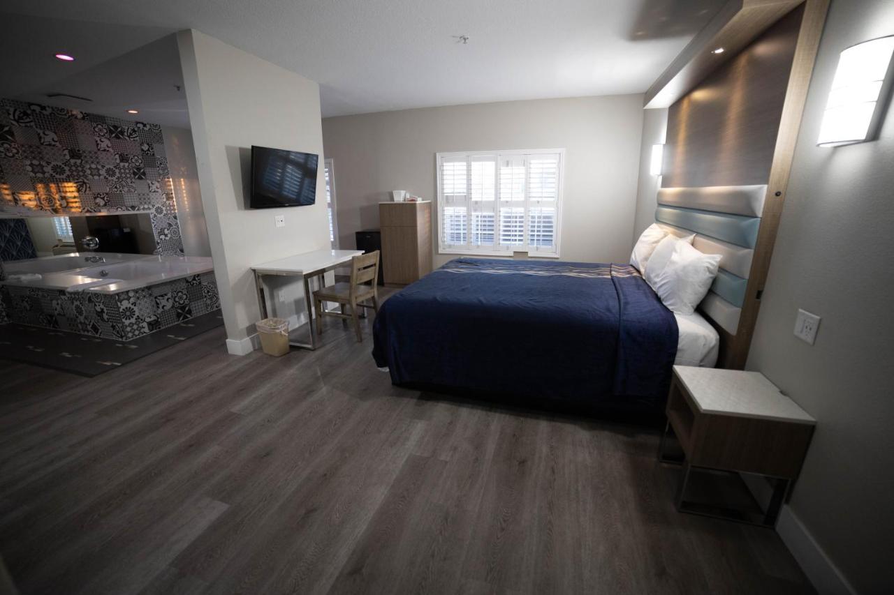 Hotel Mid &