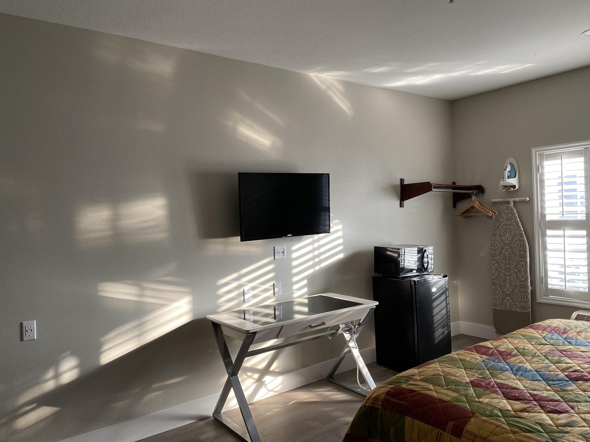 Hotel Mid & Pico Rivera
