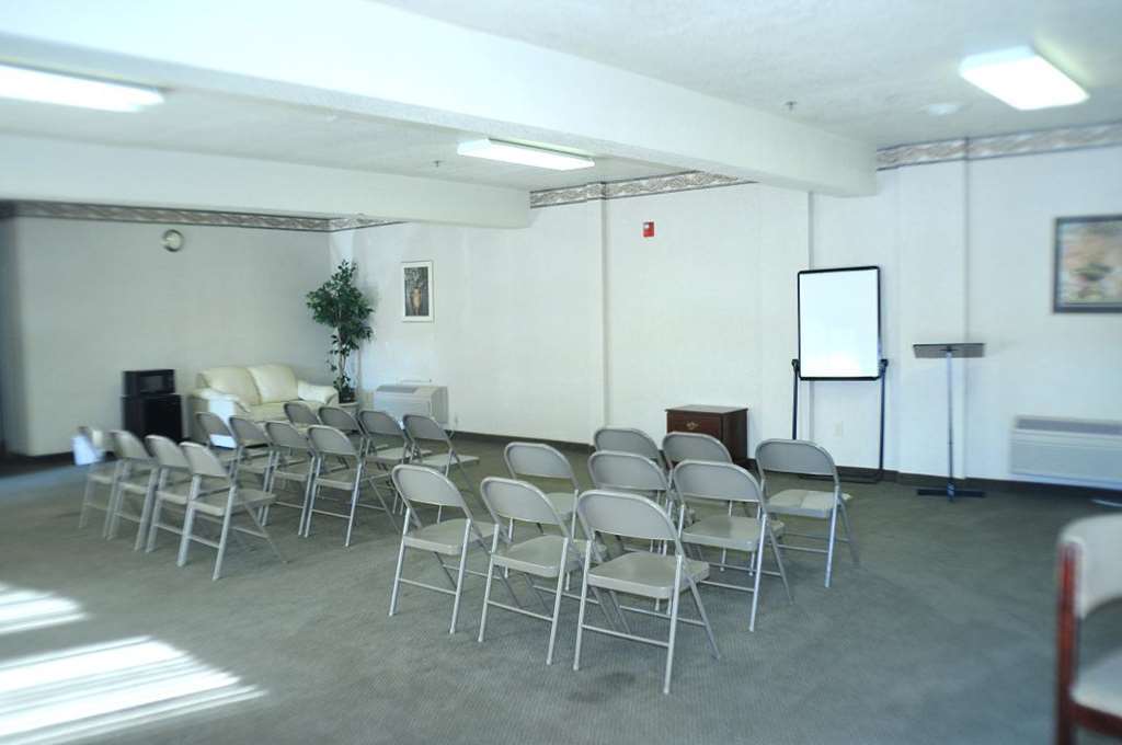 Mid & Hotel Pico Rivera