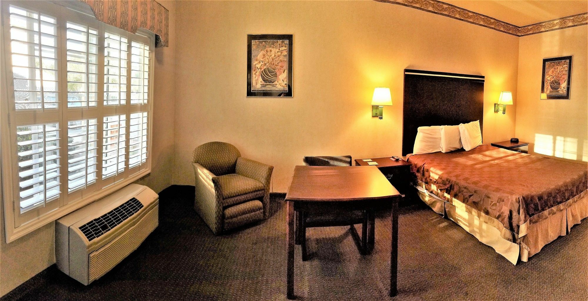 Hotel Mid & 3*